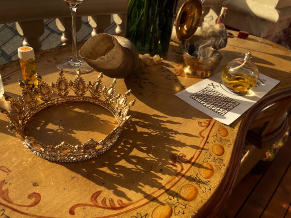 Golden Titan Crown Shadow Horizontal Main Golden Titan Crown Shadow Horizontal Main
